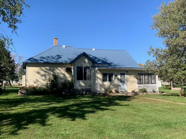 306 S 4th St, Andover, SD 57422