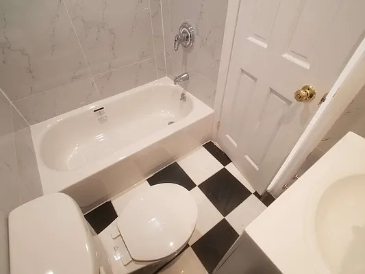 Rented by Compass | media 19