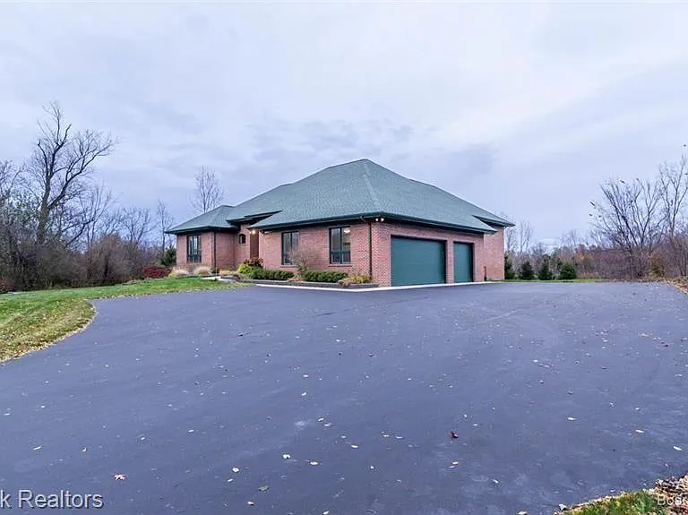 3520 Blue Heron Ct — Photo 4