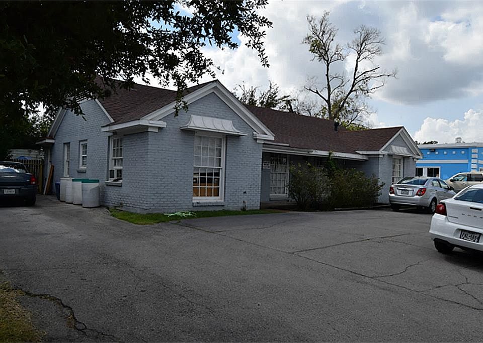 1st image of 2227 Dorrington St