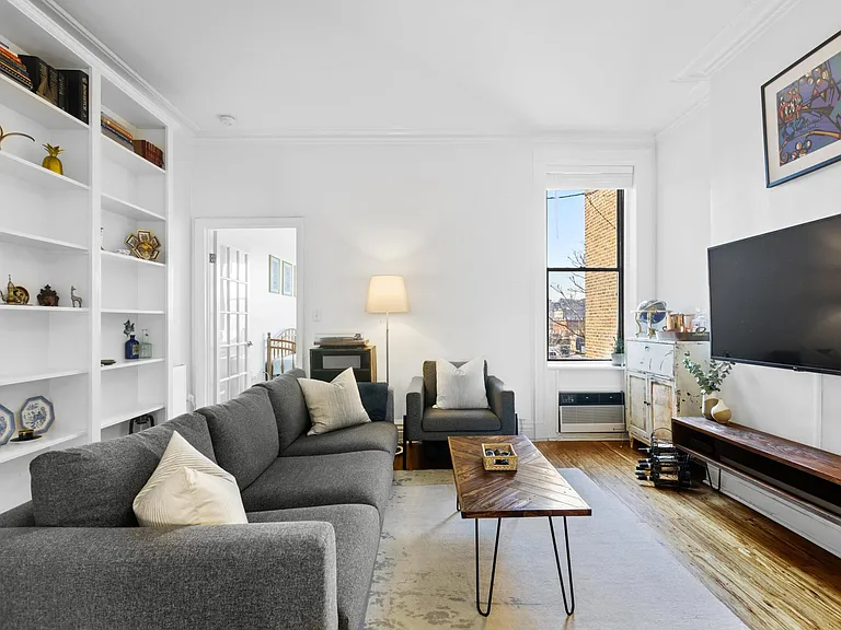 1214 Washington St #8 — Photo 1