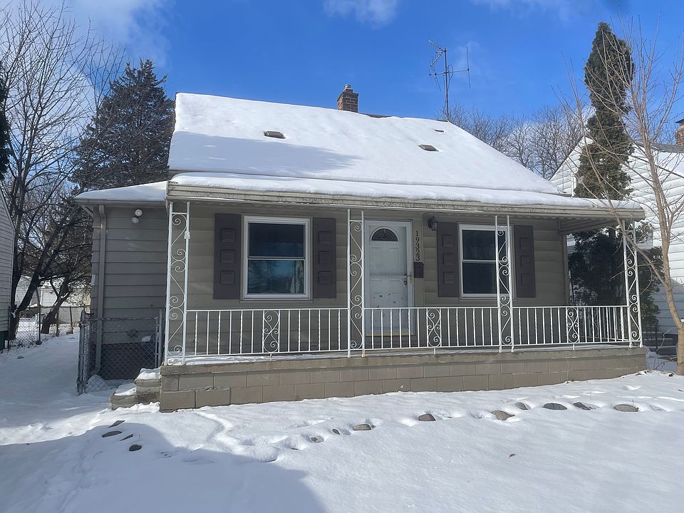 1st image of 19323 Beaconsfield St