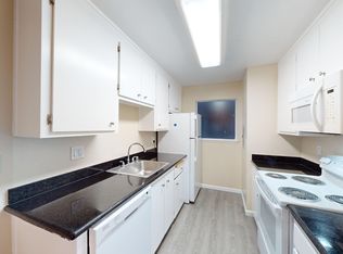 445 Ignacio Blvd APT 250, Novato, CA 94949