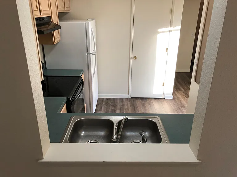 2813 J Ct SE #A — Photo 13