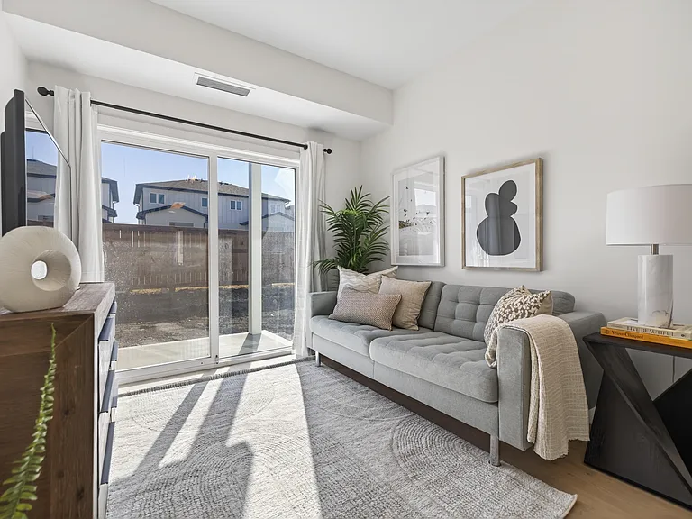 11 Merkel Manza Blvd — Photo 22