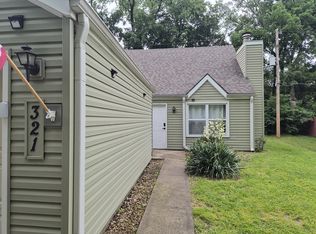 321 Northwood Ln, Lawrence, KS 66044