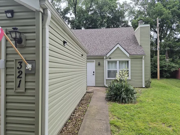 321 Northwood Ln, Lawrence, KS 66044