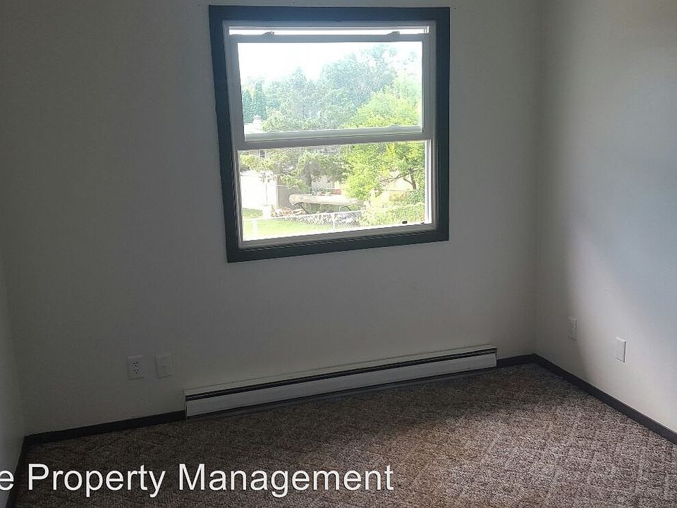 2nd image of 1113 Geneva Rd APT 1