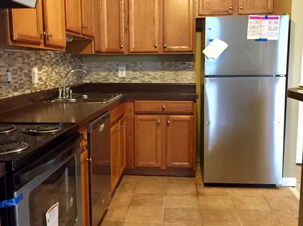 30445 W Forteen Mile Rd, Farmington Hills, MI