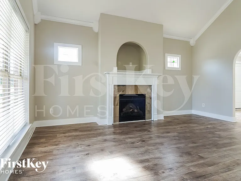 236 Stonecreek Pl — Photo 3