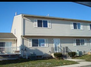 28173 Raleigh Crescent Dr, Chesterfield, MI 48051