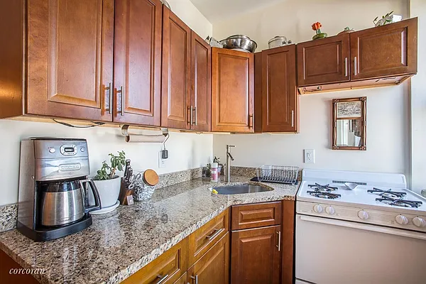 Rented by Corcoran | media 23