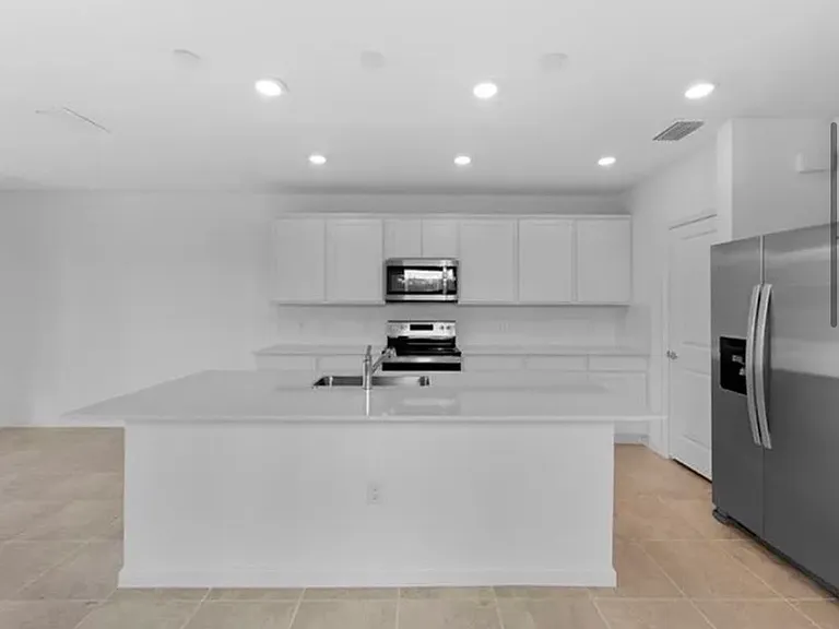 1541 Fells Cove Ln #154 — Photo 4