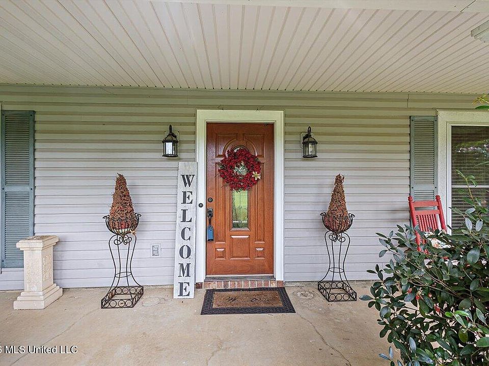 1st image of 161 McCarty Rd