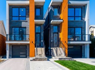 28A 21st St, Toronto, ON M8V3L7