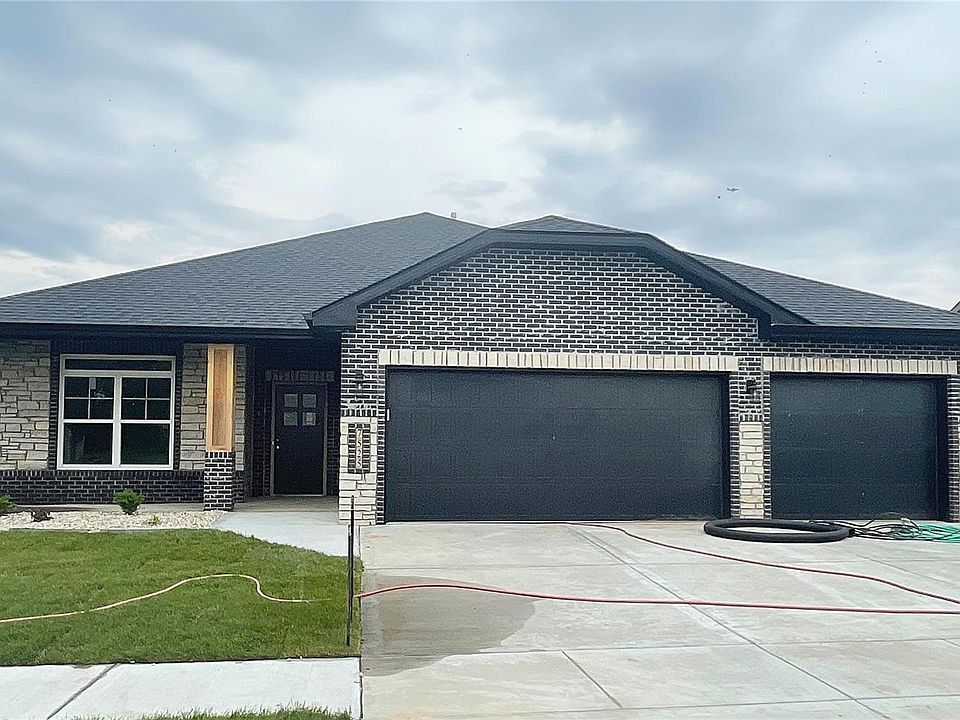 1st image of 7525 Clarence Ct