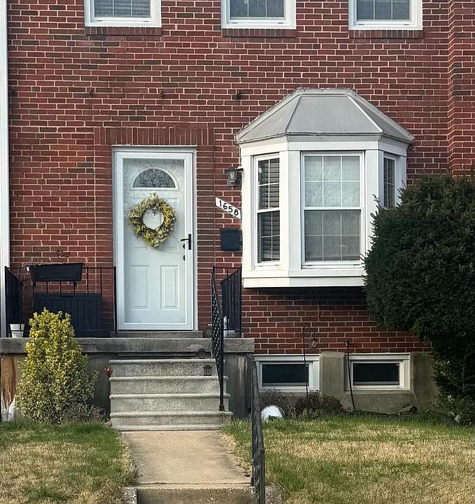 1st image of 1658 Thetford Rd