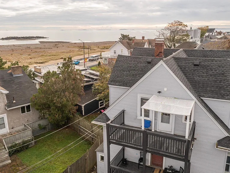42 Irwin St #1 — Photo 11