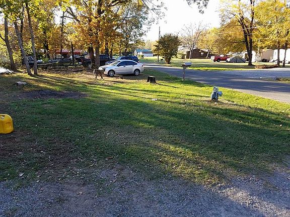 View of neighborhood