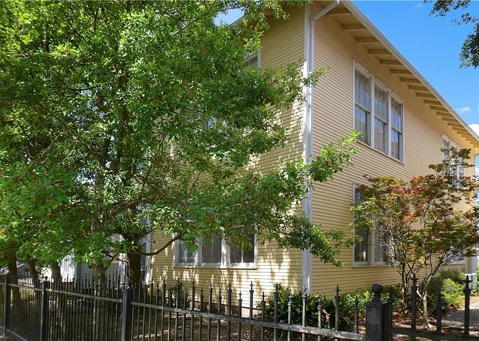 1st image of 315 Elmira Ave