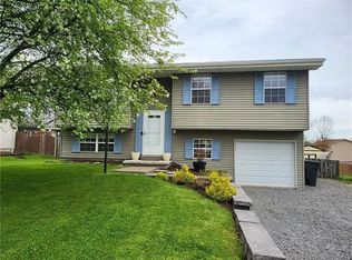 109 Buttercup Dr, Cranberry Township, PA 16066