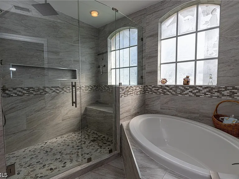 14081 Bently Cir — Photo 13