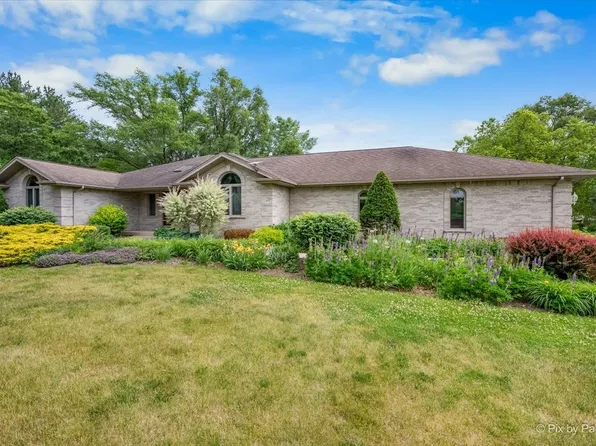 20481 Parade Ct, Marengo, IL 60152