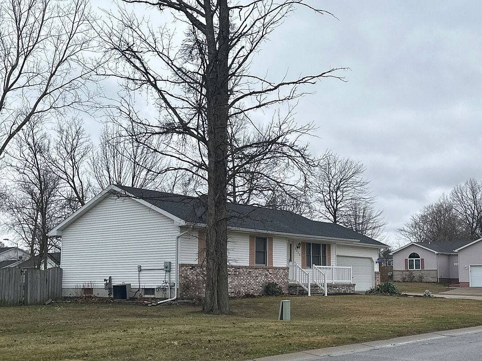 2nd image of 2212 Thornhill St