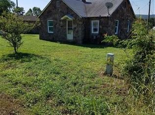 20040 Vineyard Rd, Canehill, AR 72717