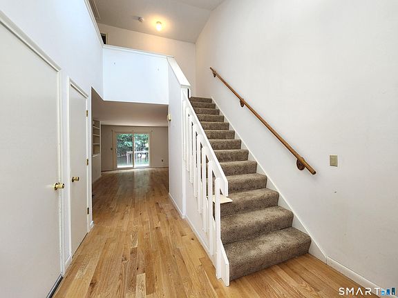 5th image of 9 Oak Forest Drive #4