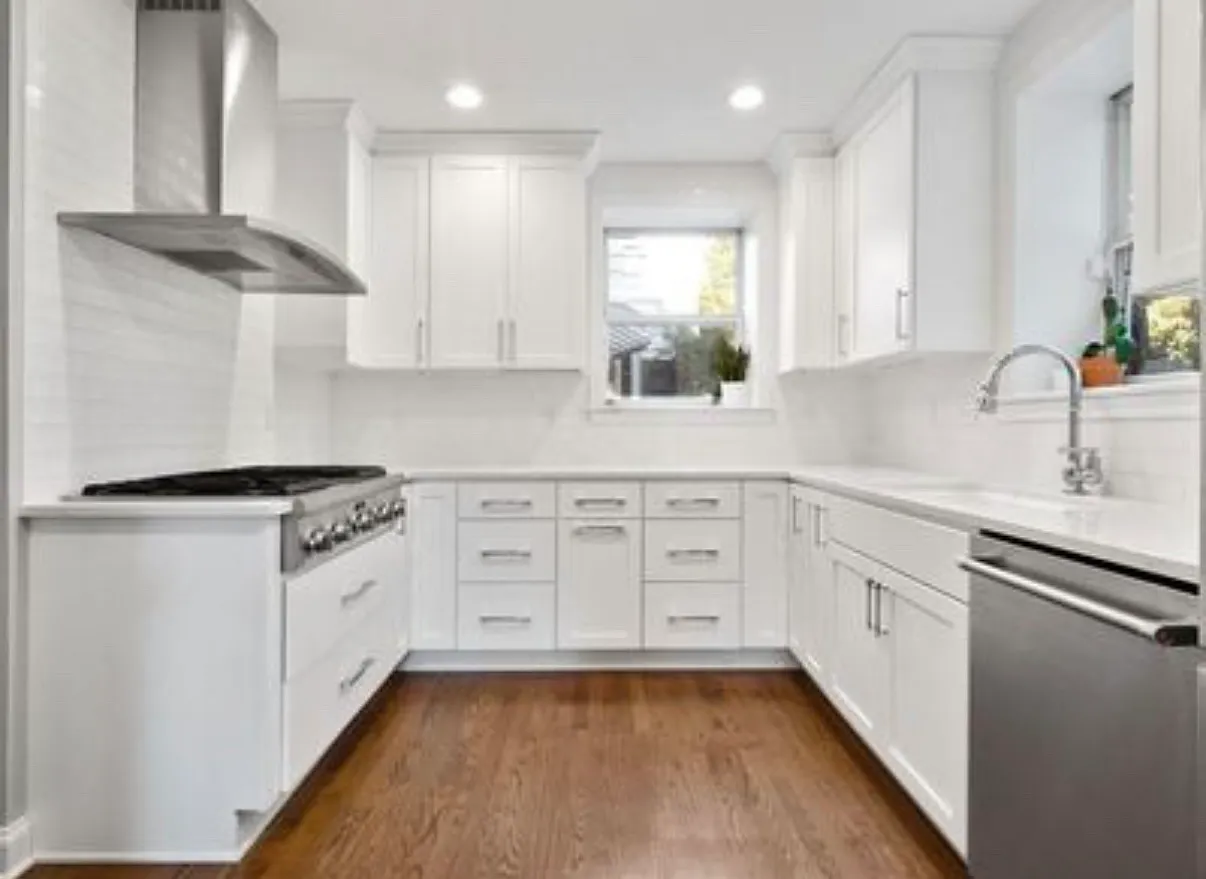 7801 Gannon Ave — Photo 1