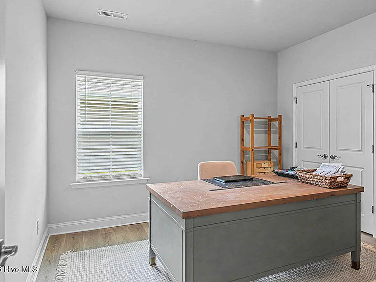 702 Greenwich Pl — Photo 29