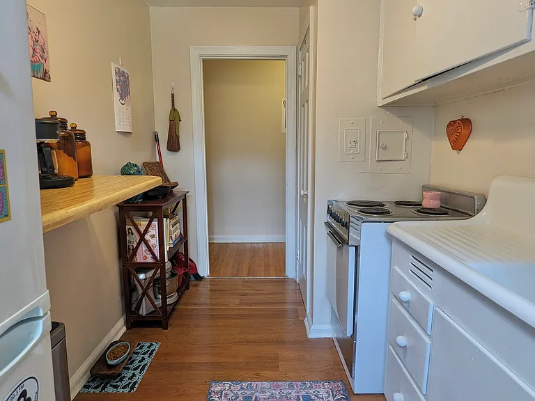 2851 Thornhill Rd #111B — Photo 8