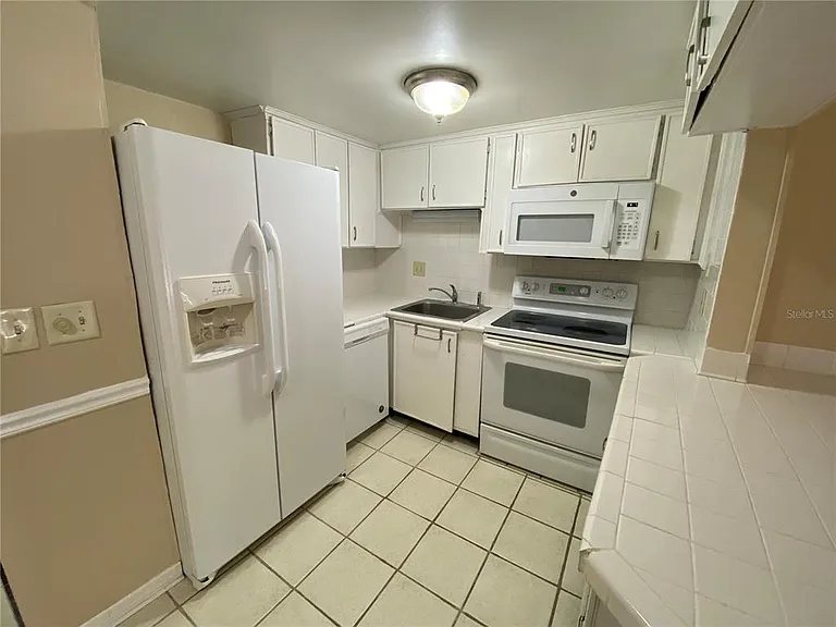 8602 Huron Ct #50 — Photo 6