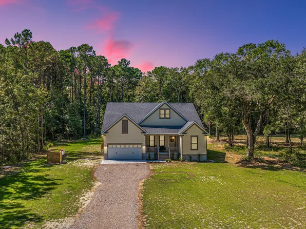873 Grannys Ln, Awendaw, SC 29429