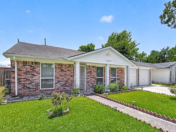 2nd image of 12027 Corona Ln
