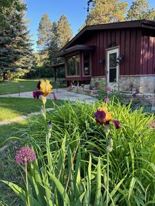 211 N Piney Rd, Story, WY, 82842