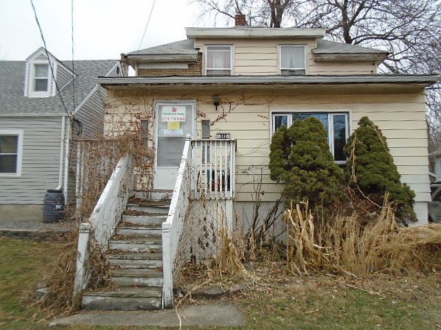 1st image of 302 161st St