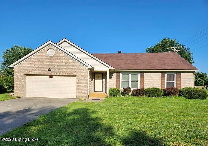 1st image of 3105 Bluegrass Dr