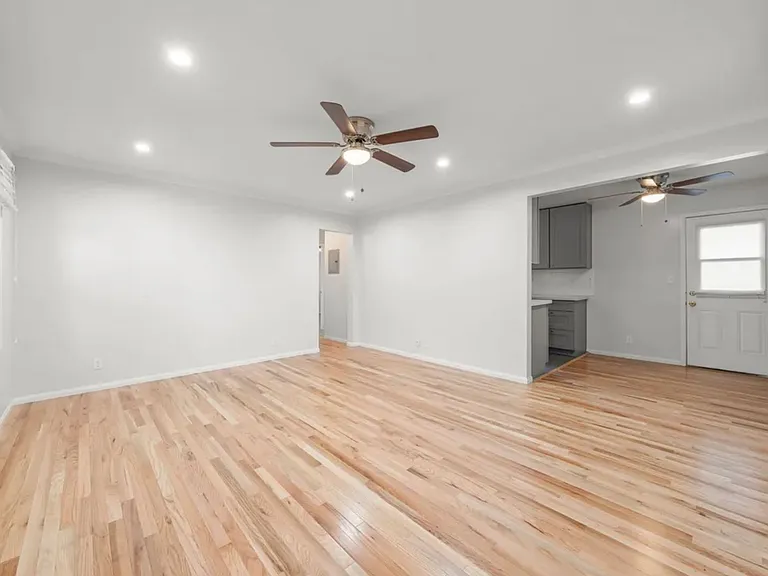 Charming 1 & 2 Bedrooms on the Chandler Bike Path — Photo 53
