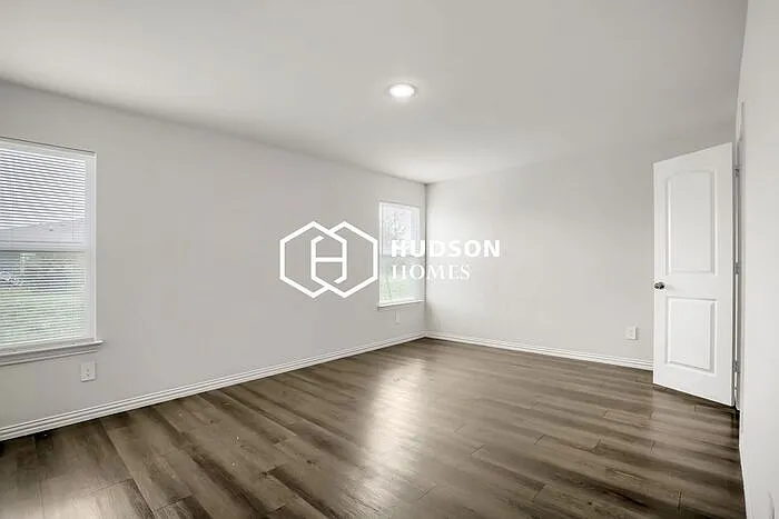 414 Shorty St — Photo 9