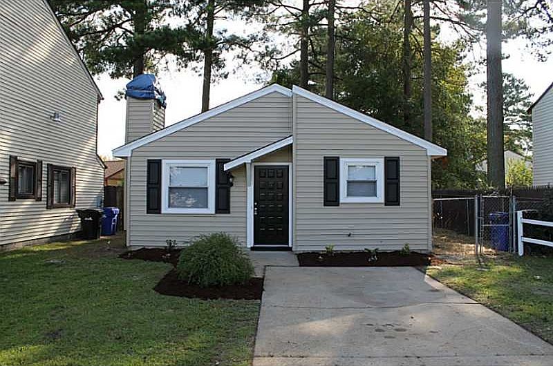 1st image of 3871 Peachtree Ln W