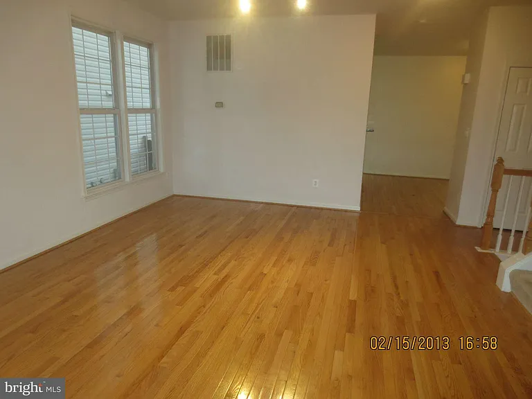 6540 Creek Run Dr — Photo 5