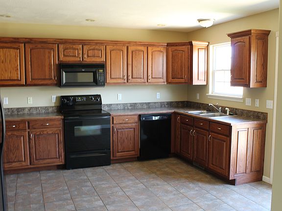 5th image of 601 E Thornhill Dr