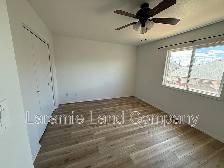 1736 Sanders Dr — Photo 7
