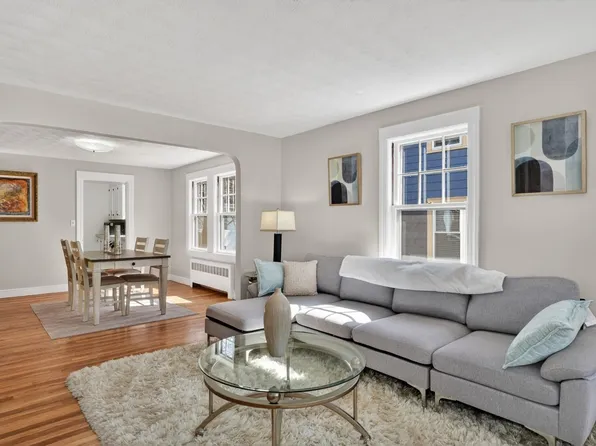 14 Davis St, Belmont, MA