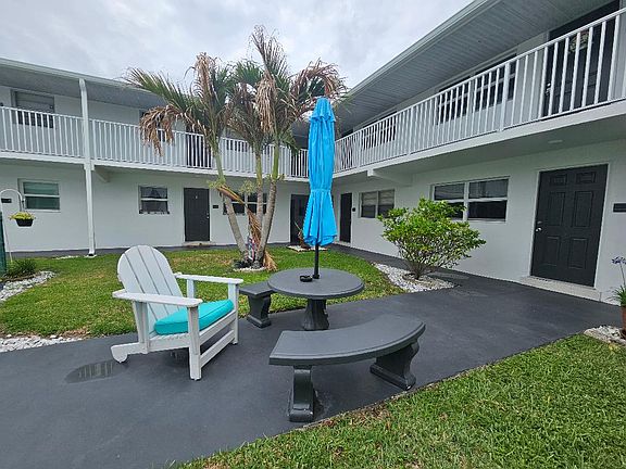 4th image of 852 Canaveral Blvd #11