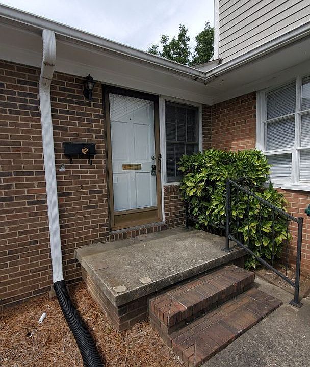 1st image of 305 Salem St APT G