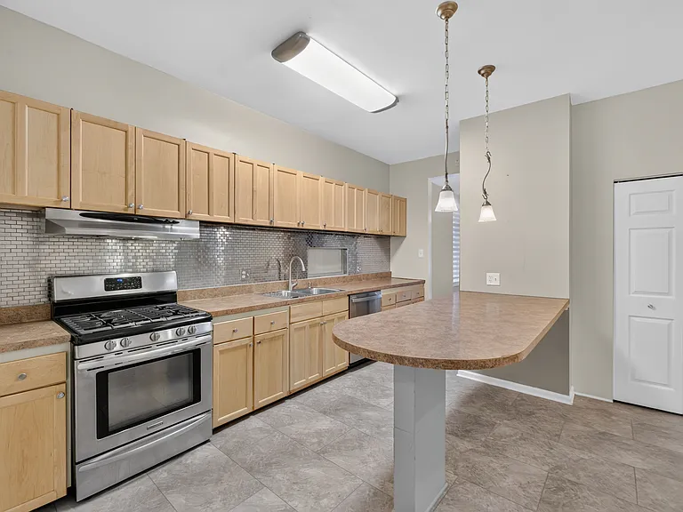 4325 Maryland Ave — Photo 7