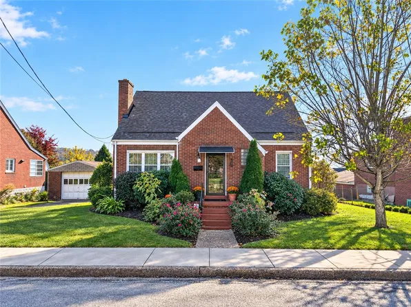 222 S Allen Ave, Donora, PA 15033